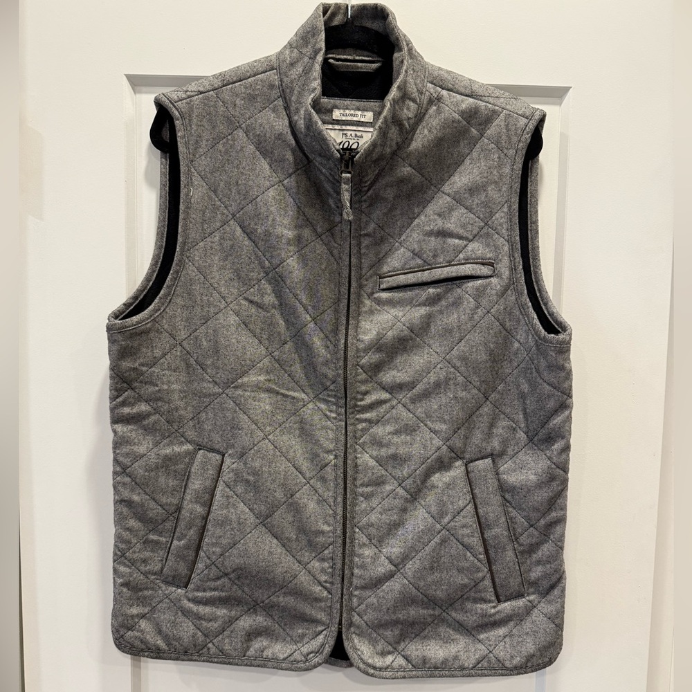 Jos. A. Bank 1905 Gray Quilted Vest - Men’s Meidum